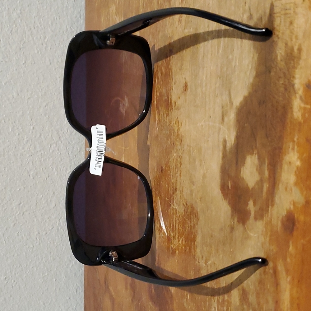 Ralph Lauren ladies large frame sunglasses - Picture 4 of 6
